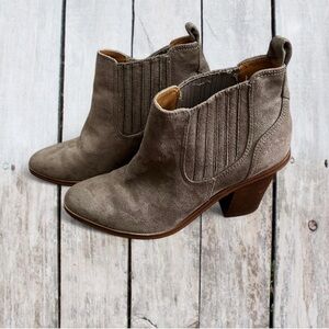 Nine West Gray Ankle Booties Size 7.5